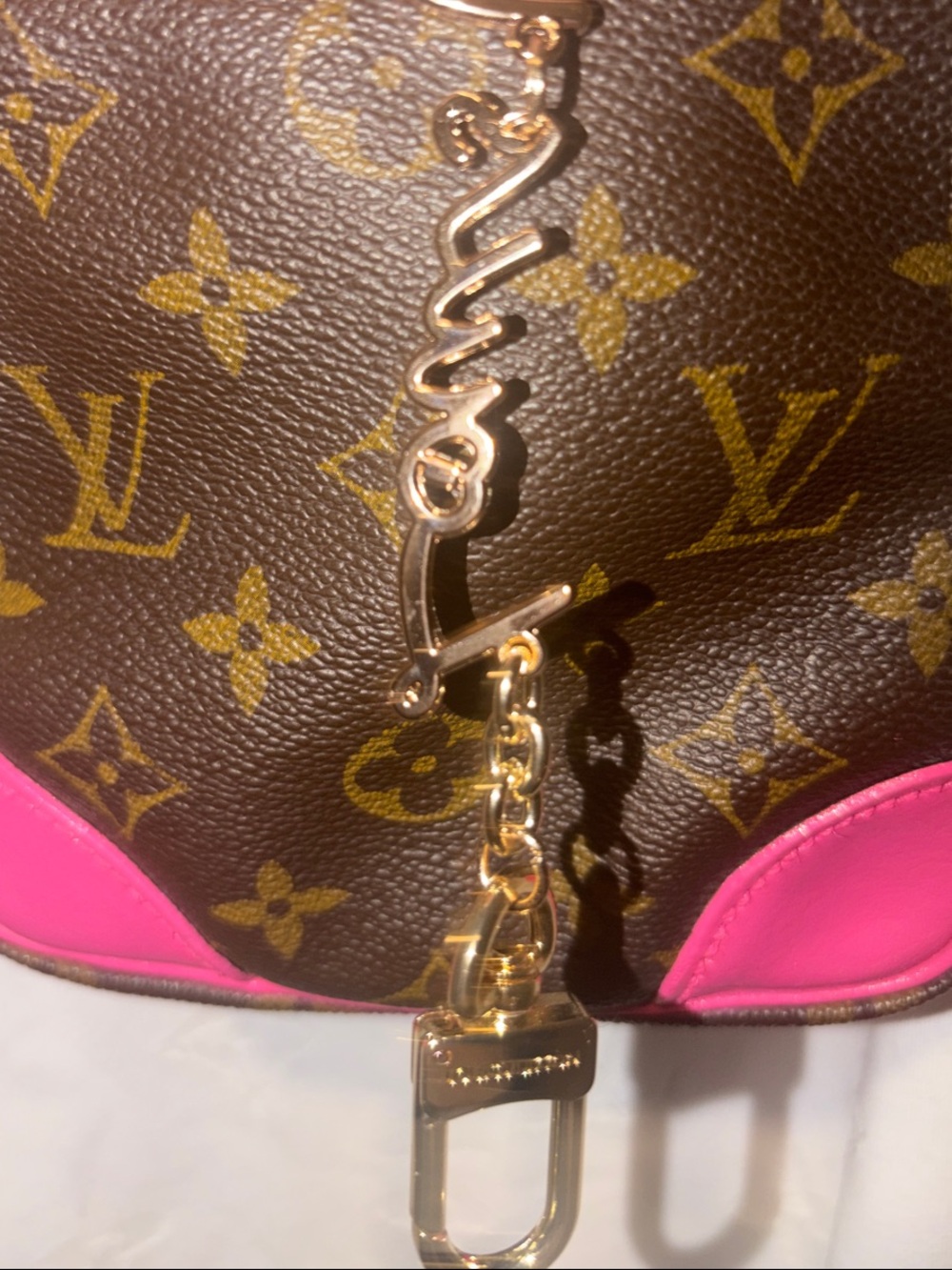 ✨ 🆕 Script Bag Chain Clip ✨ - Picture 8 of 10